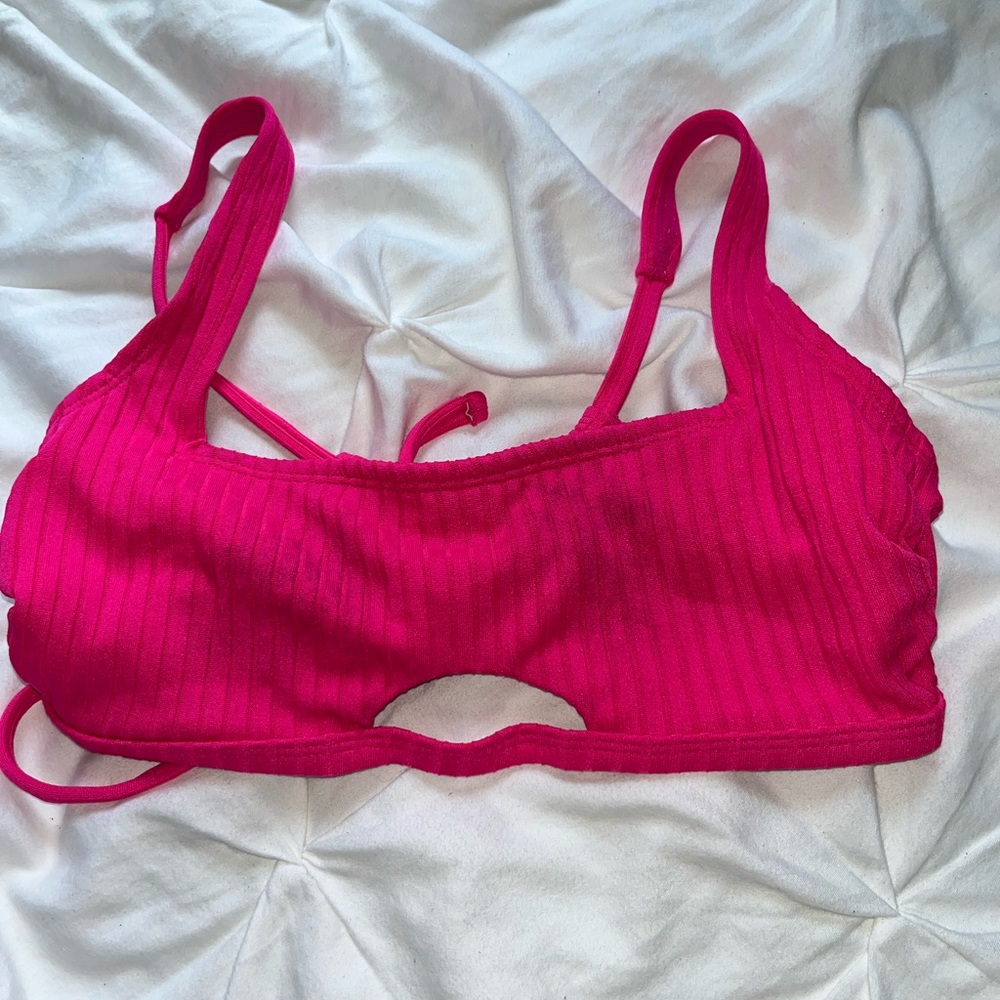 SOLD Pink bikini top size medium!
